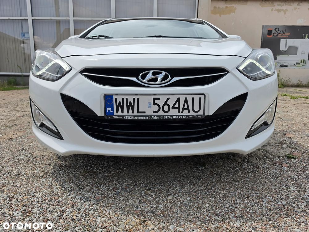 Hyundai i40 Kombi blue 1.6 Classic - 12