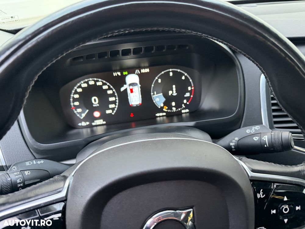 Volvo XC 90 B5 D AWD Geartronic Momentum Pro - 9