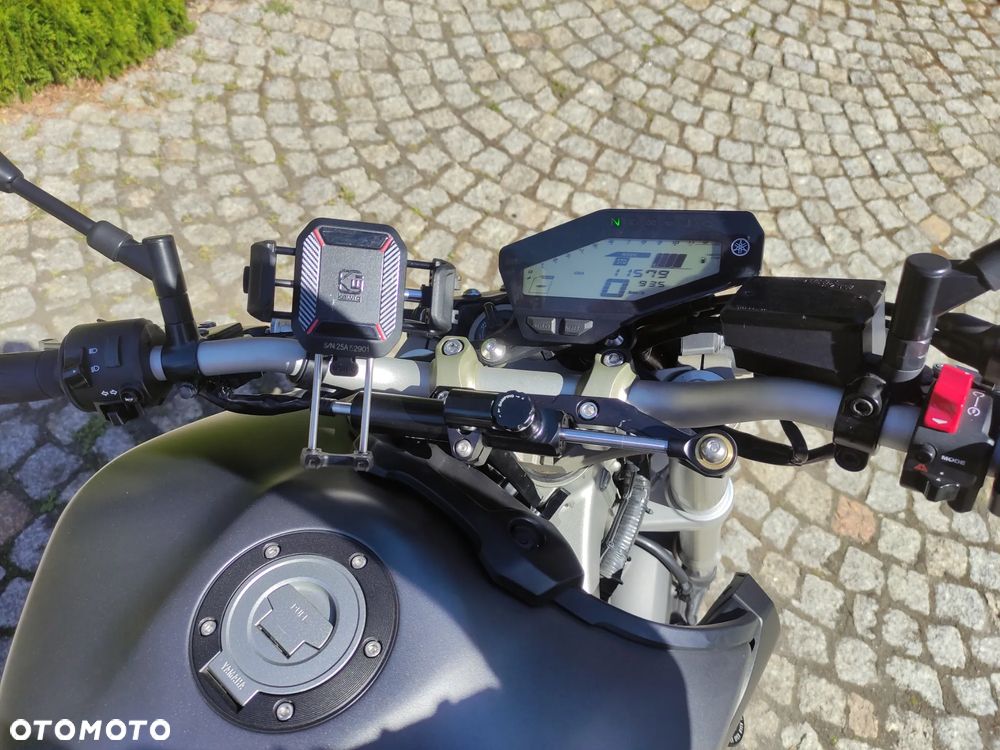 Yamaha MT - 2
