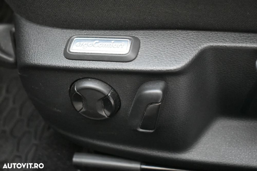 Volkswagen Passat 2.0 TDI DSG Comfortline - 13