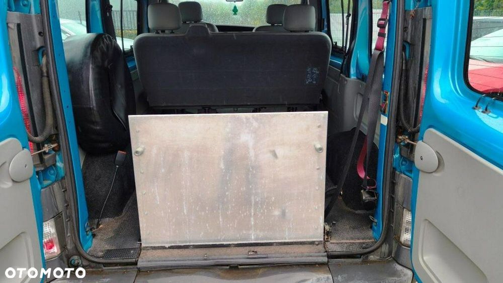 Renault Trafic - 13