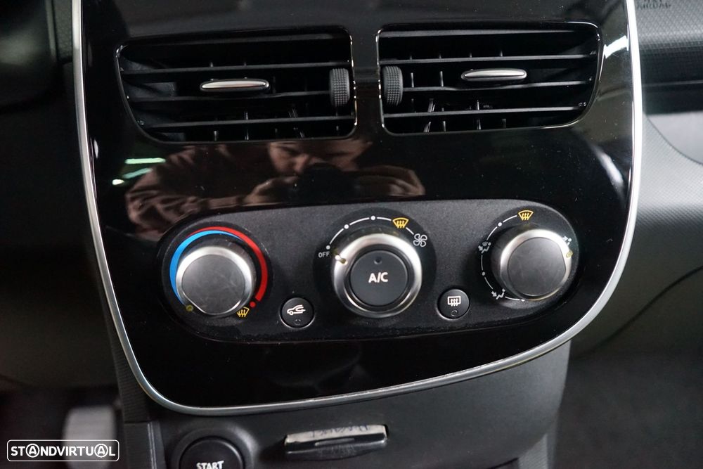 Renault Clio Sport Tourer 1.5 dCi Dynamique S - 31