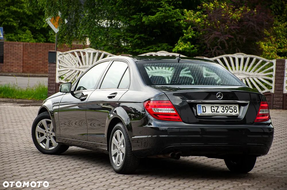 Mercedes-Benz Klasa C 180 Kompressor Automatik Avantgarde - 2