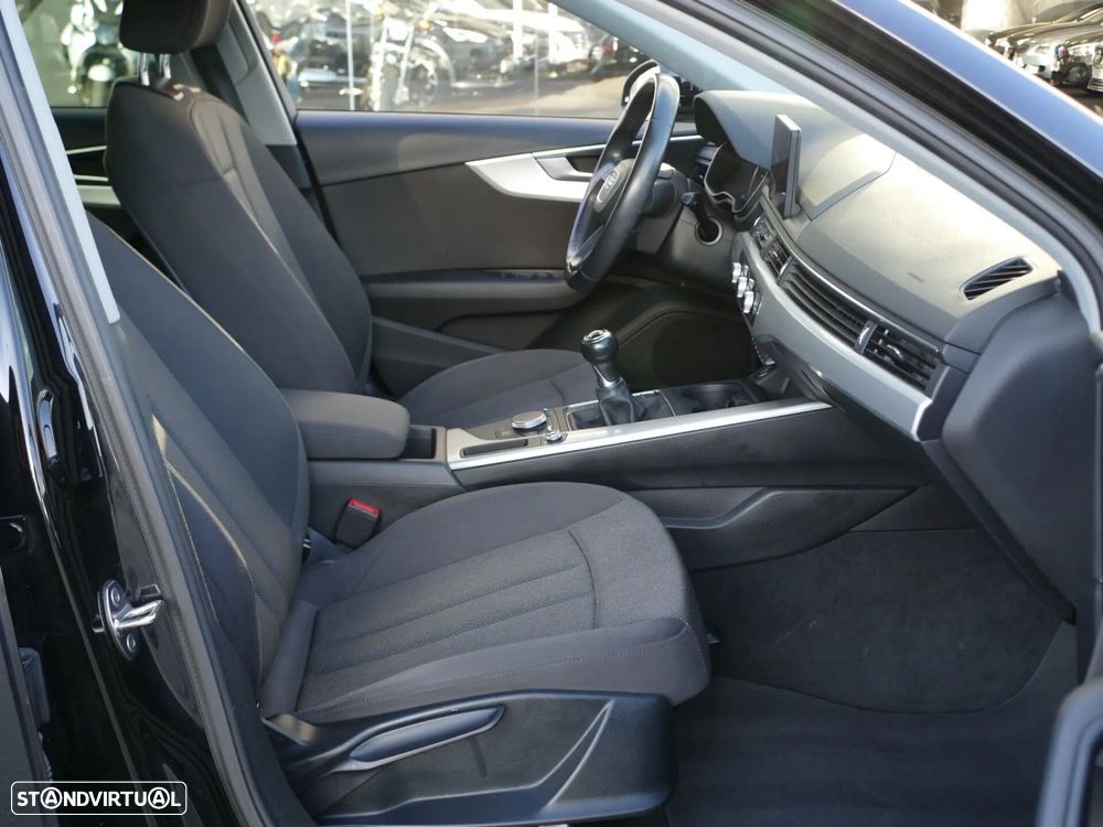 Audi A4 Avant 2.0 TDI - 30