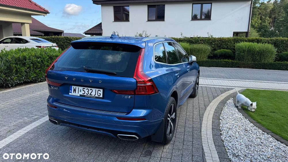 Volvo XC 60 T5 AWD R-Design - 3