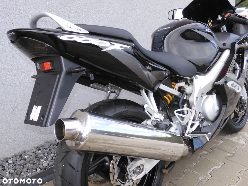 Honda CBR - 11