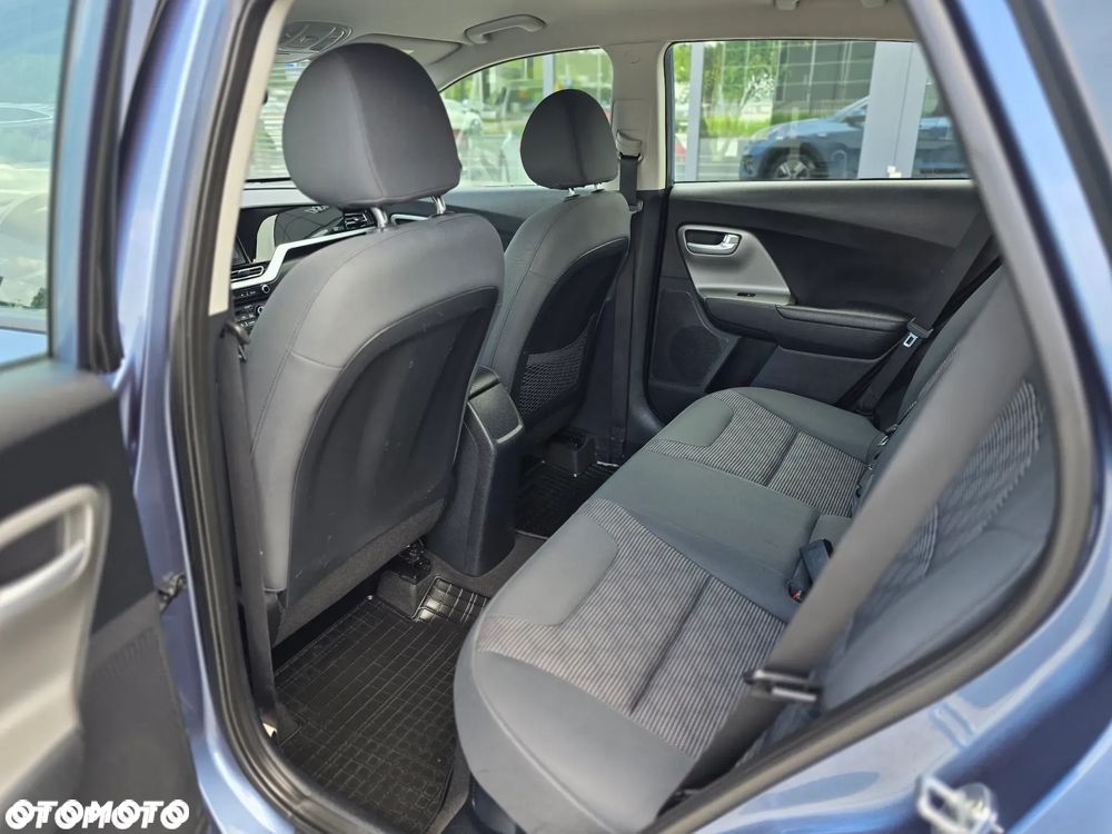 Kia Niro 1.6 GDI Hybrid Business Line - 23