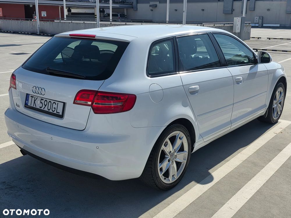 Audi A3 Sportback - 6