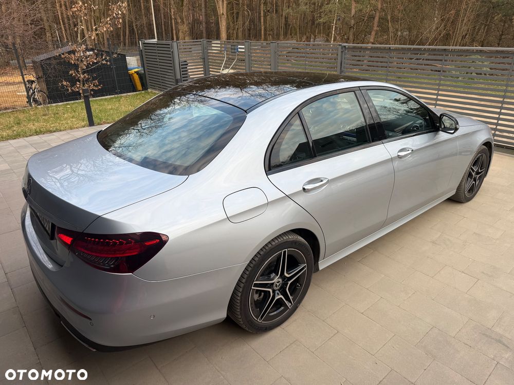 Mercedes-Benz Klasa E - 9