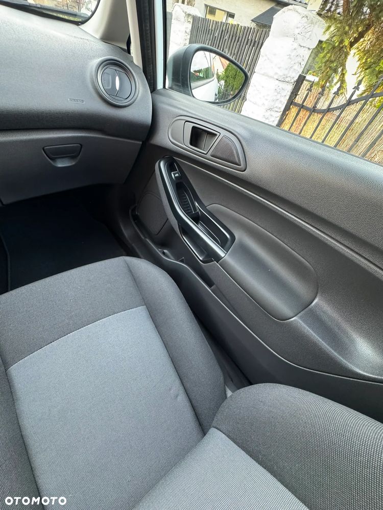 Ford Fiesta 1.25 Ambiente - 13