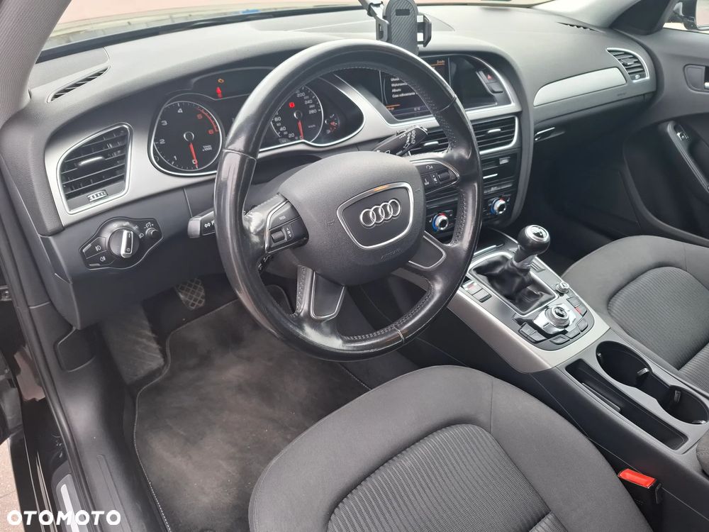 Audi A4 Avant 2.0 TDI DPF Ambiente - 15