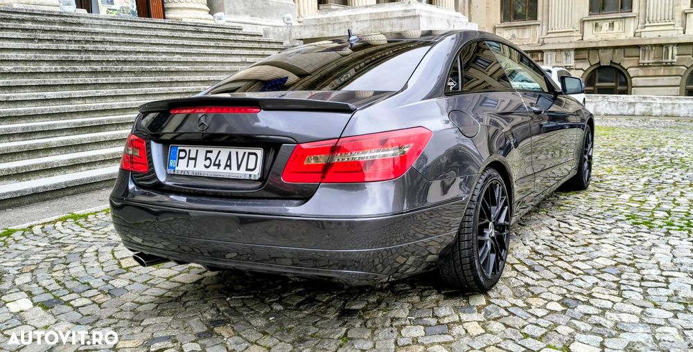 Mercedes-Benz E 220 CDI Automatik Elegance - 4