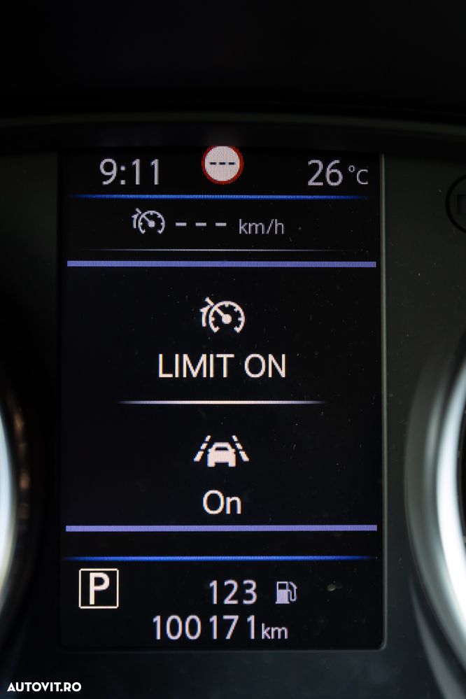 Nissan Qashqai 1.7 dCi Xtronic ALL-MODE 4x4i TEKNA - 36