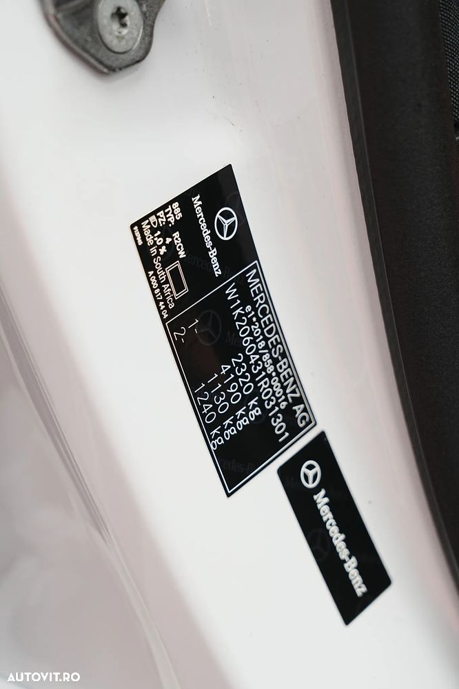 Mercedes-Benz C 200 4Matic 9G-TRONIC AMG Line - 31