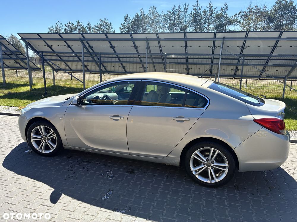 Opel Insignia - 1
