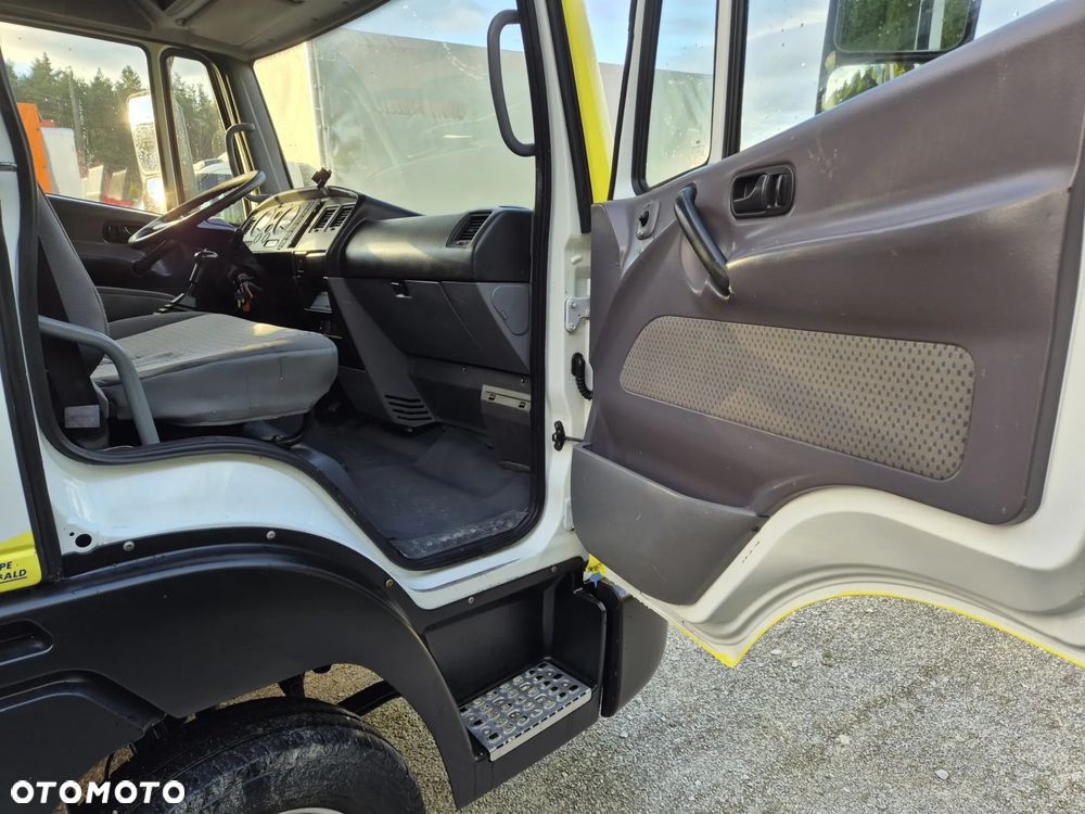 Nissan ATLEON 3.0 150KM - 9