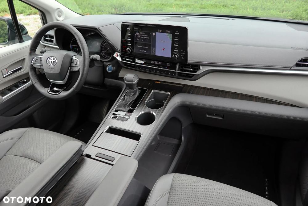 Toyota Sienna - 14