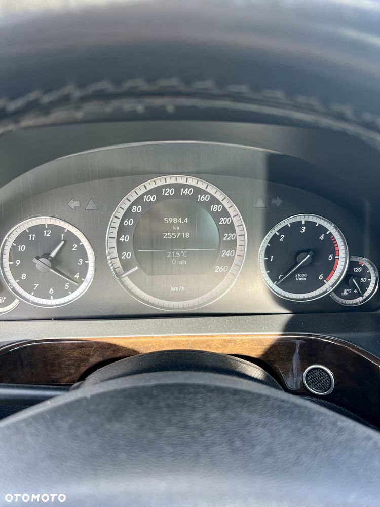 Mercedes-Benz Klasa E 200 CDI BlueEff Elegance - 20