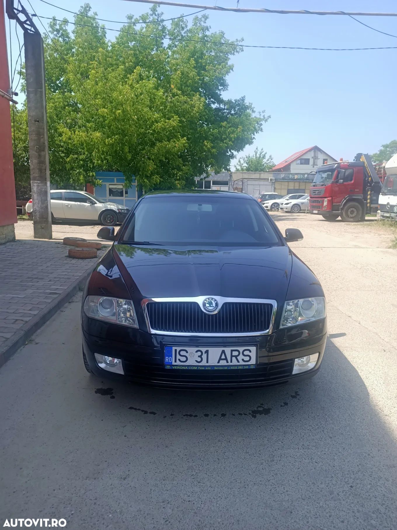 Skoda Octavia 1.6 Elegance - 1
