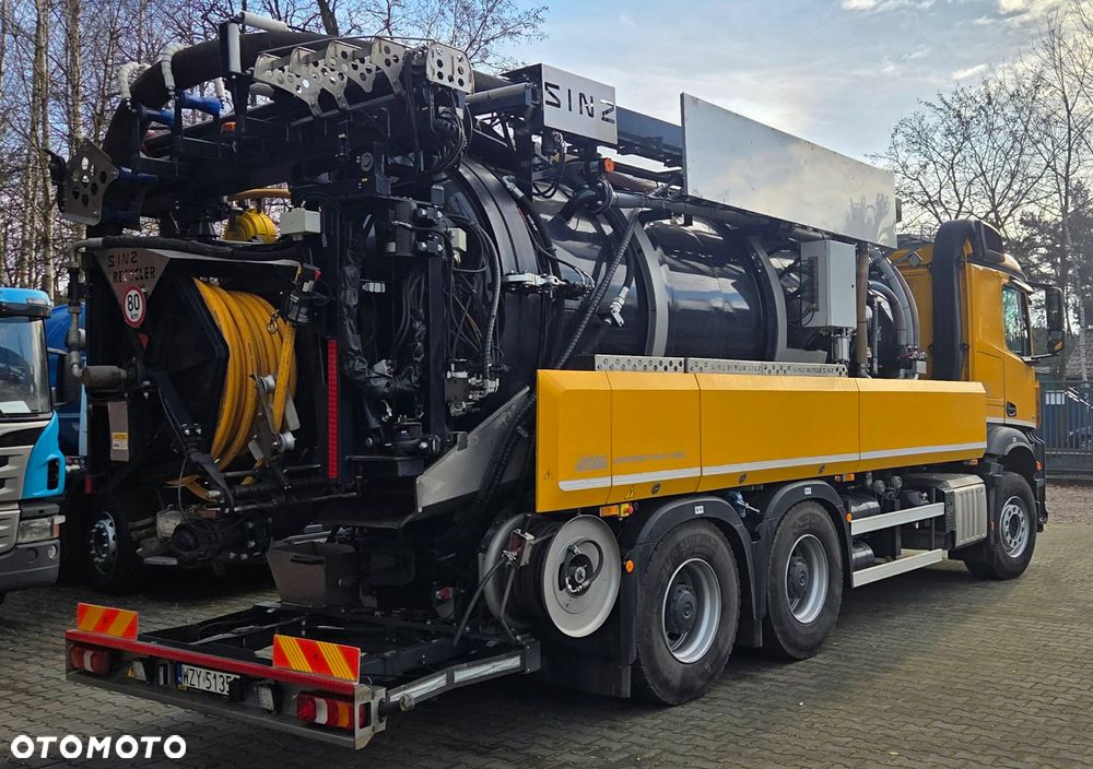 Mercedes-Benz AROCS - 4