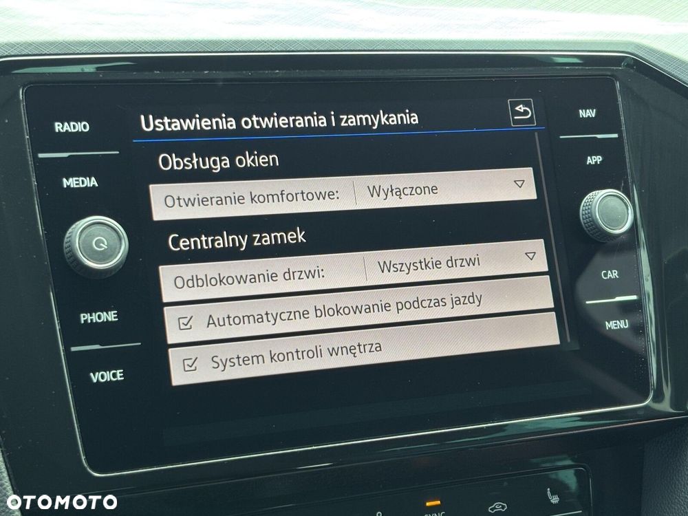 Volkswagen Passat Variant 2.0 TDI SCR Elegance DSG - 36