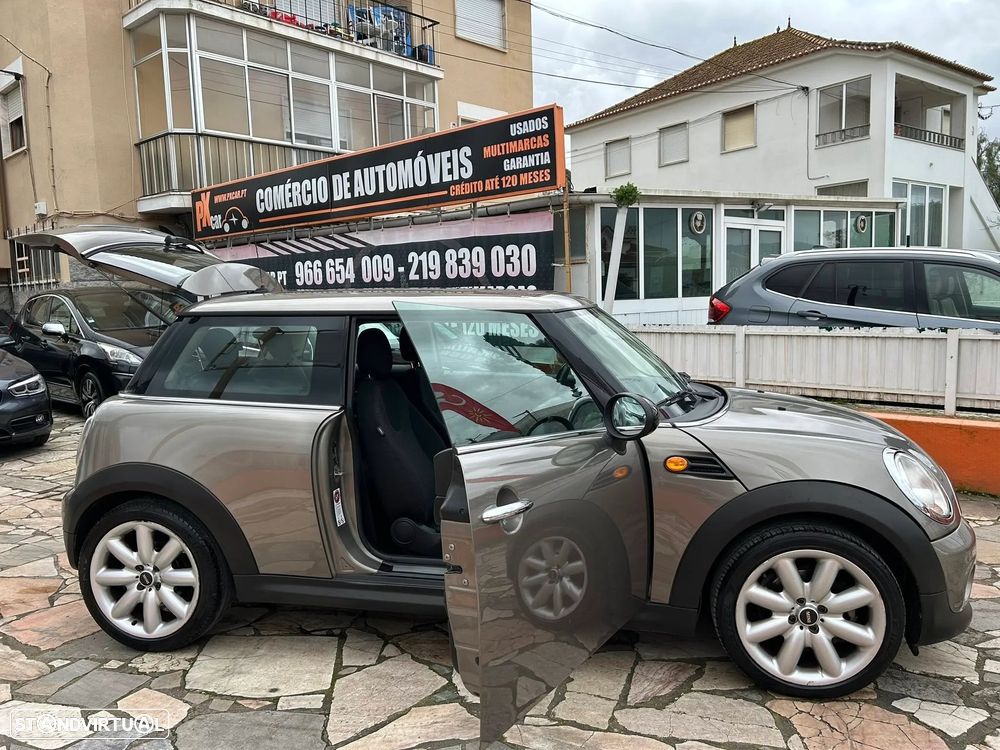 MINI 3 Portas One D - 3