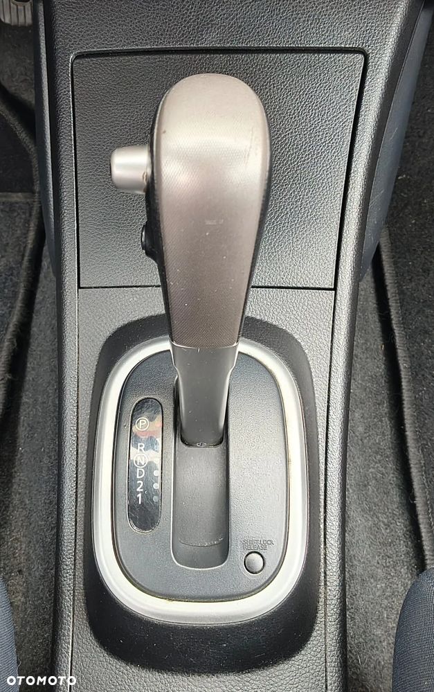 Nissan Tiida 1.6 Acenta - 21