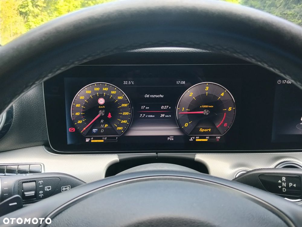 Mercedes-Benz Klasa E 220 d 4-Matic Business Edition 9G-TRONIC - 8