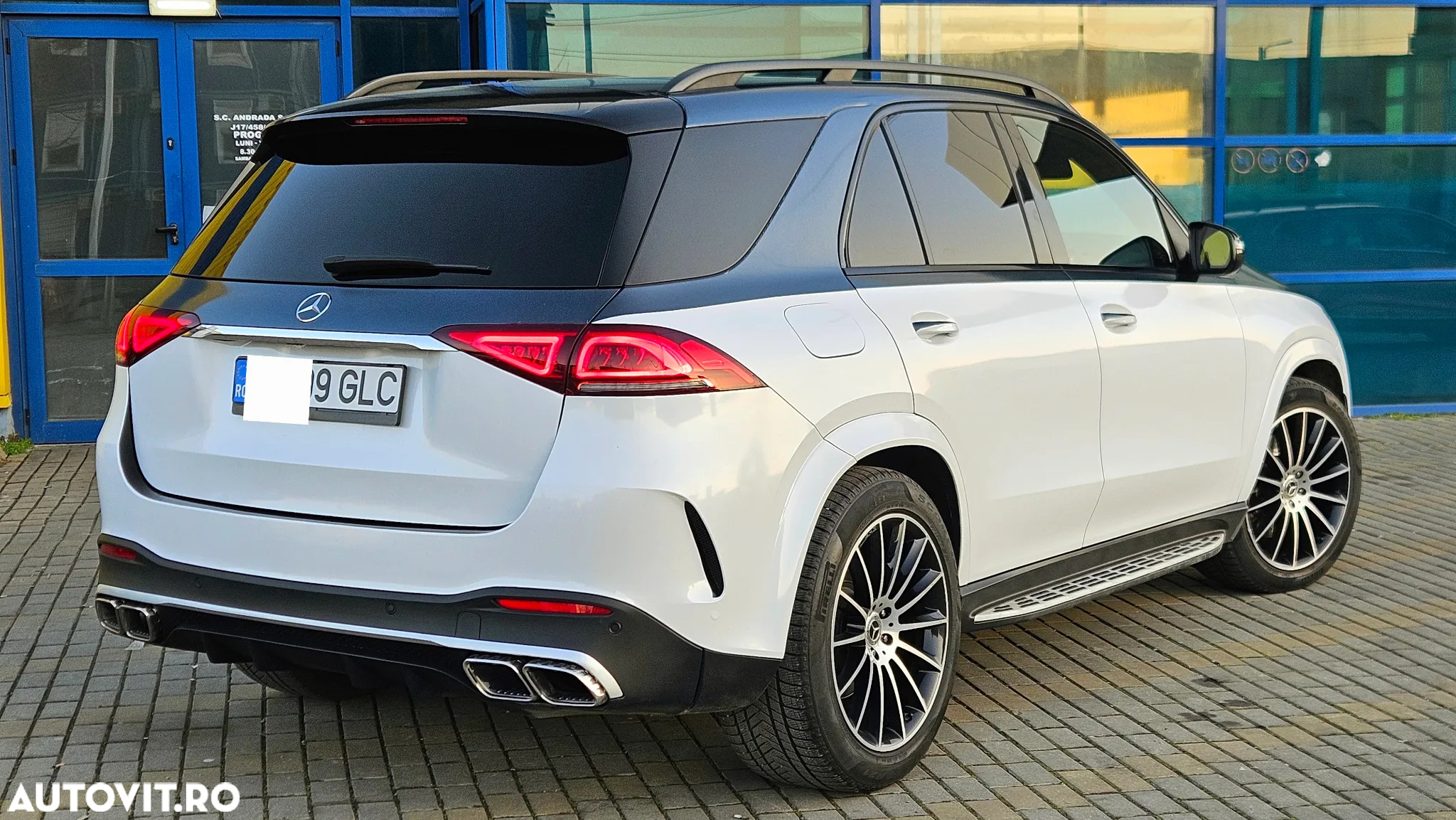 Mercedes-Benz GLE 300 d 4MATIC - 4