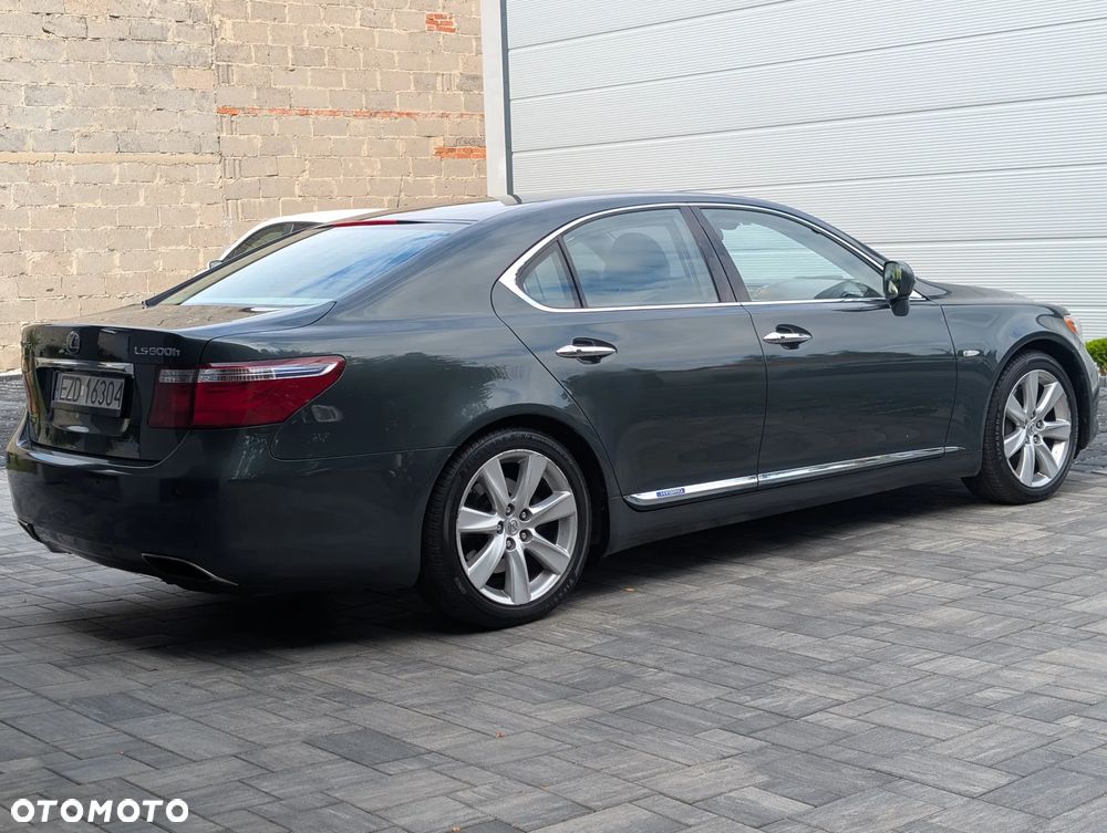 Lexus LS 600h Elegance - 18