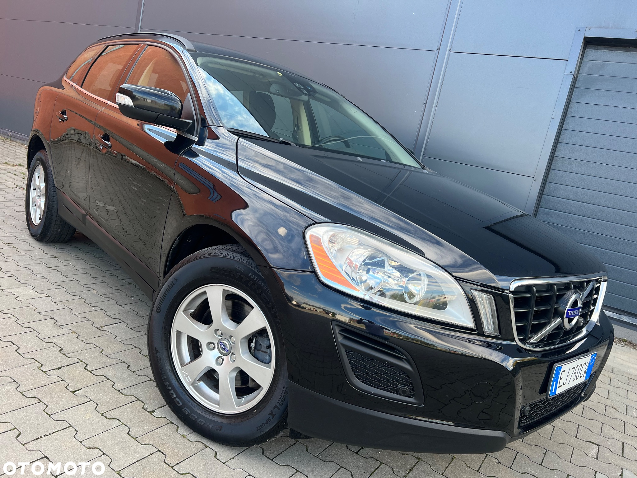 Volvo XC 60 2.4D AWD Momentum - 2
