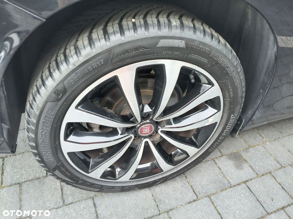 Fiat Tipo 1.4 T-Jet 16v Lounge EU6d - 32