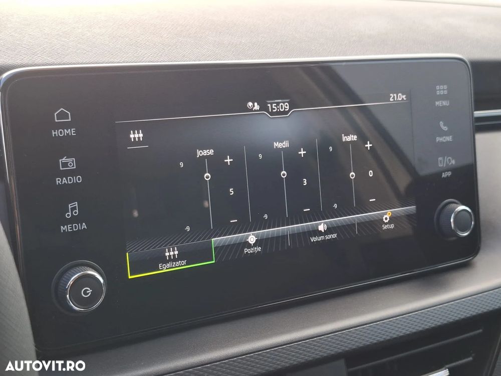 Skoda Kamiq 1.0 TSI Essence - 11