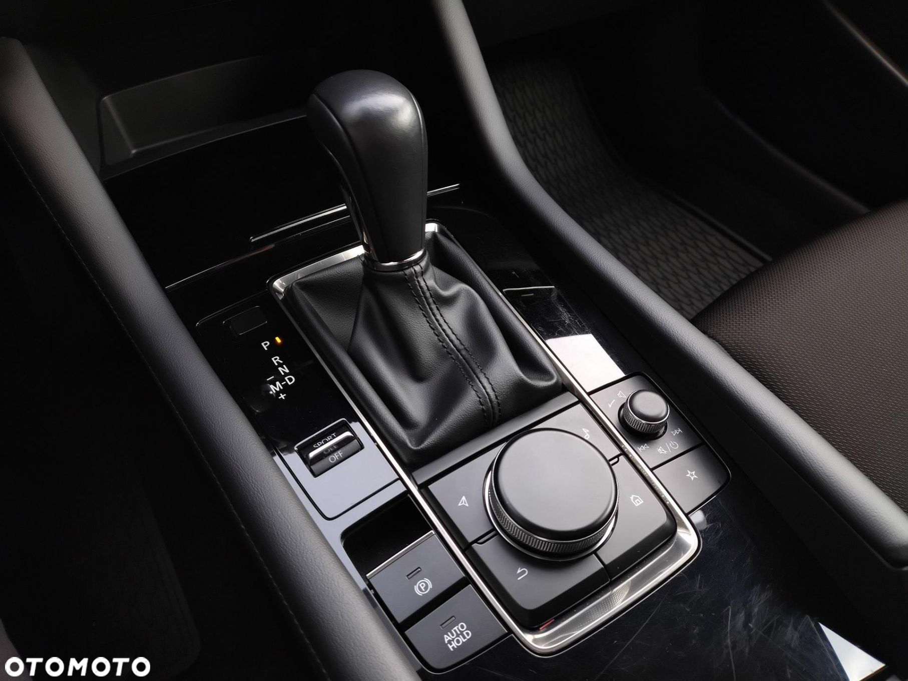 Mazda 3 - 16