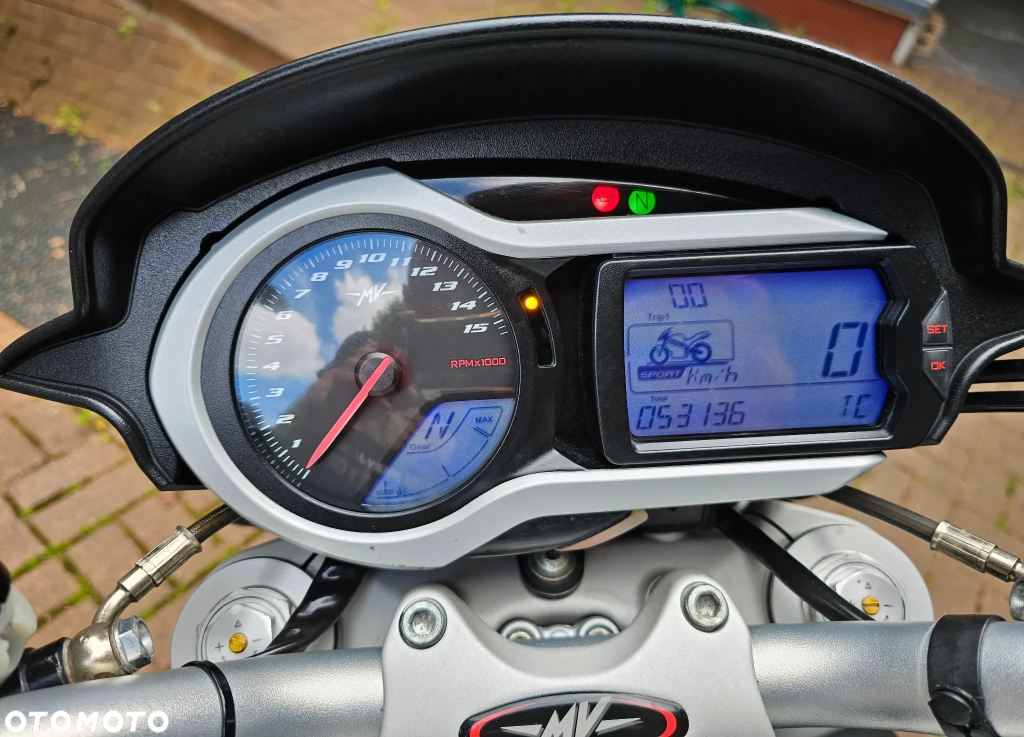 MV AGUSTA Brutale - 33