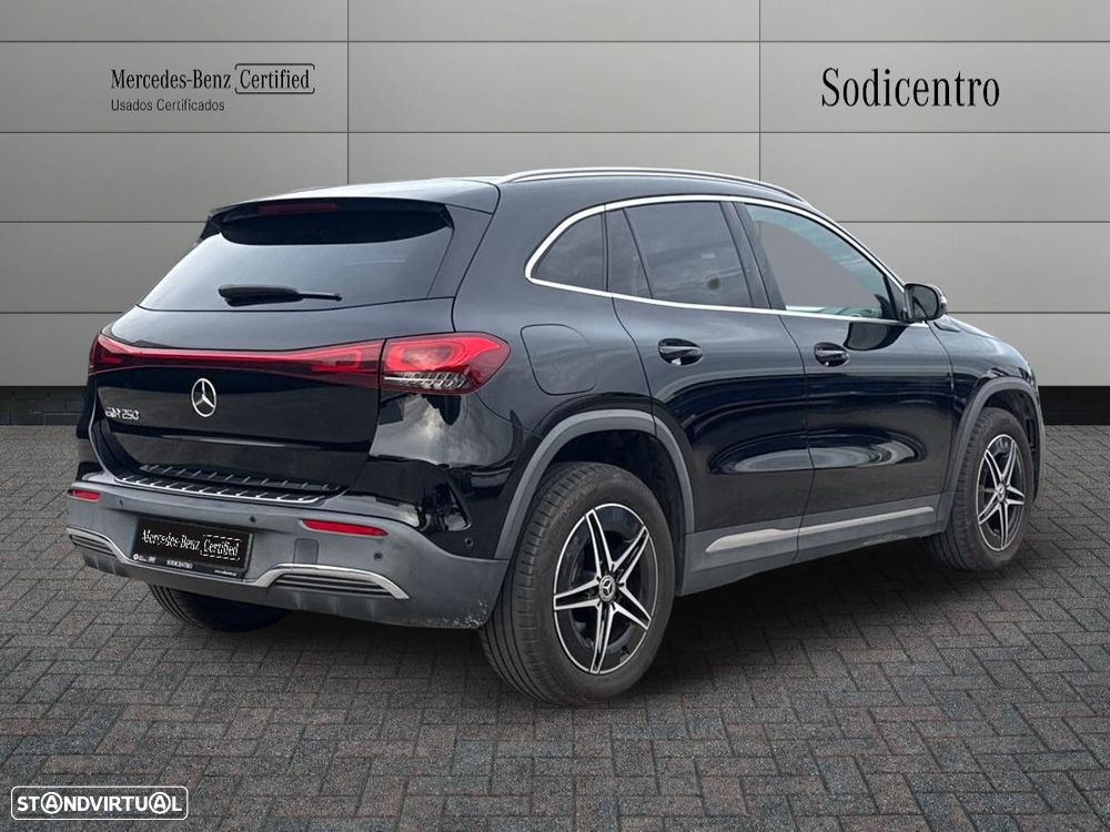 Mercedes-Benz EQA 250 AMG Line - 4