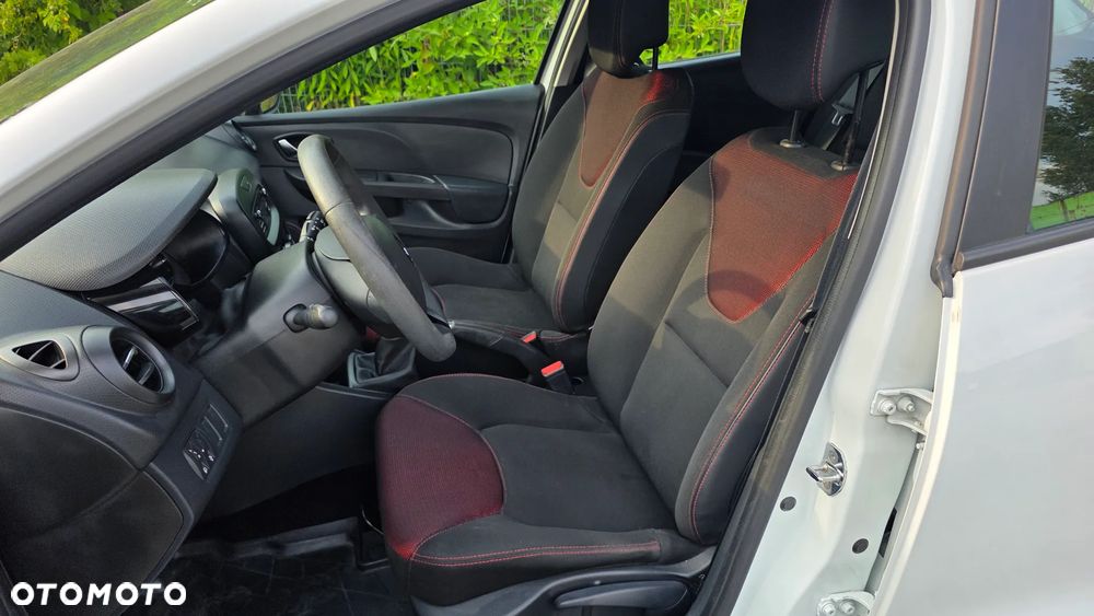 Renault Clio 1.5 dCi Energy Alize - 14