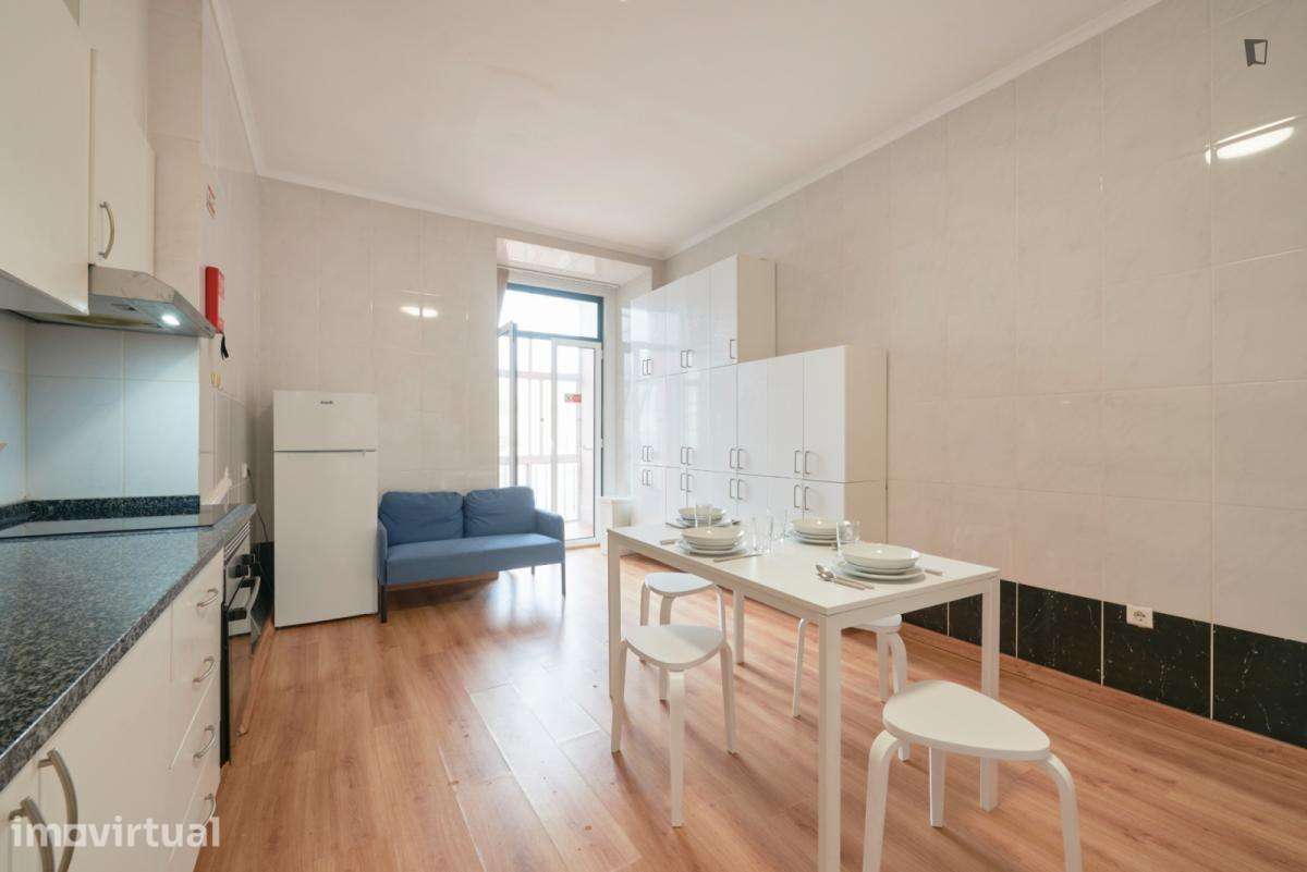 Quarto - localizado em Entrecampos Lisbon - Grande imagem: 4/12