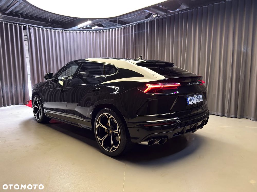 Lamborghini Urus - 5