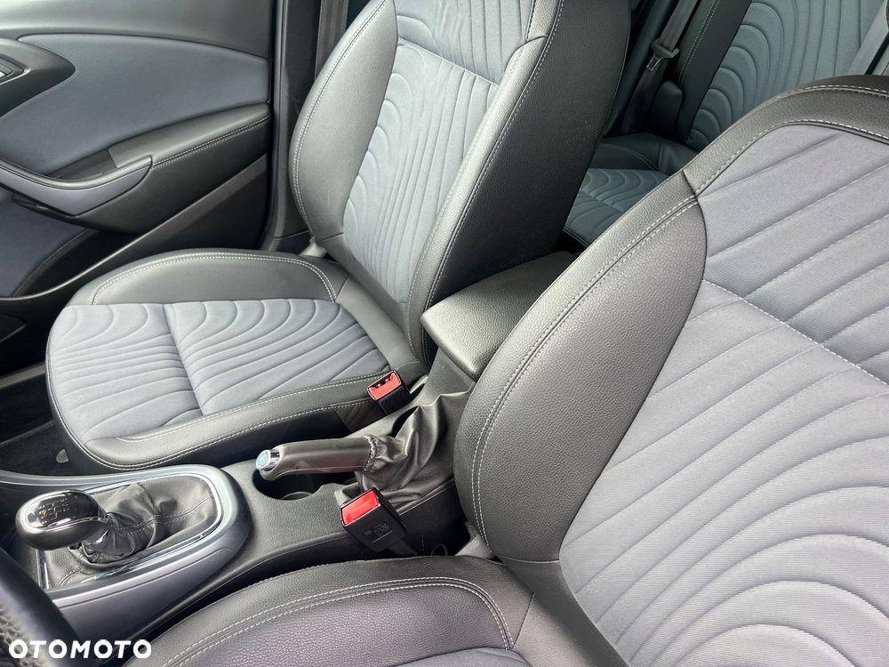 Opel Astra - 18