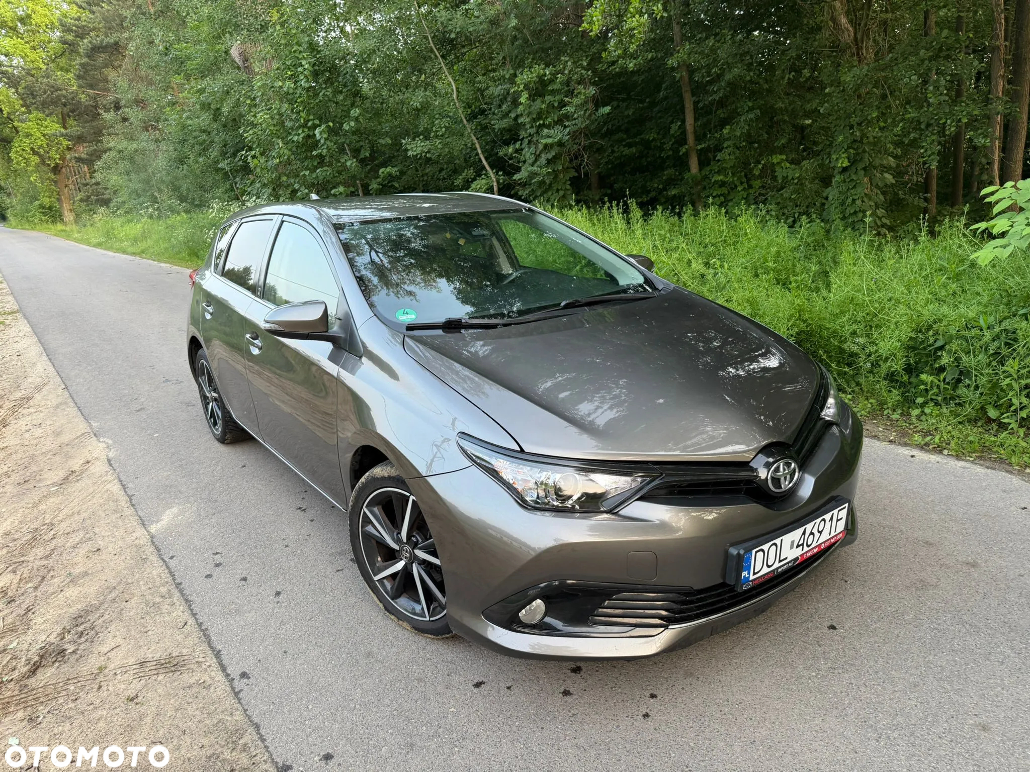 Toyota Auris 1.2 T Premium MS - 3