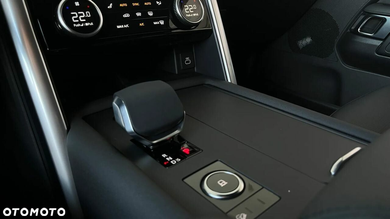 Land Rover Discovery - 16