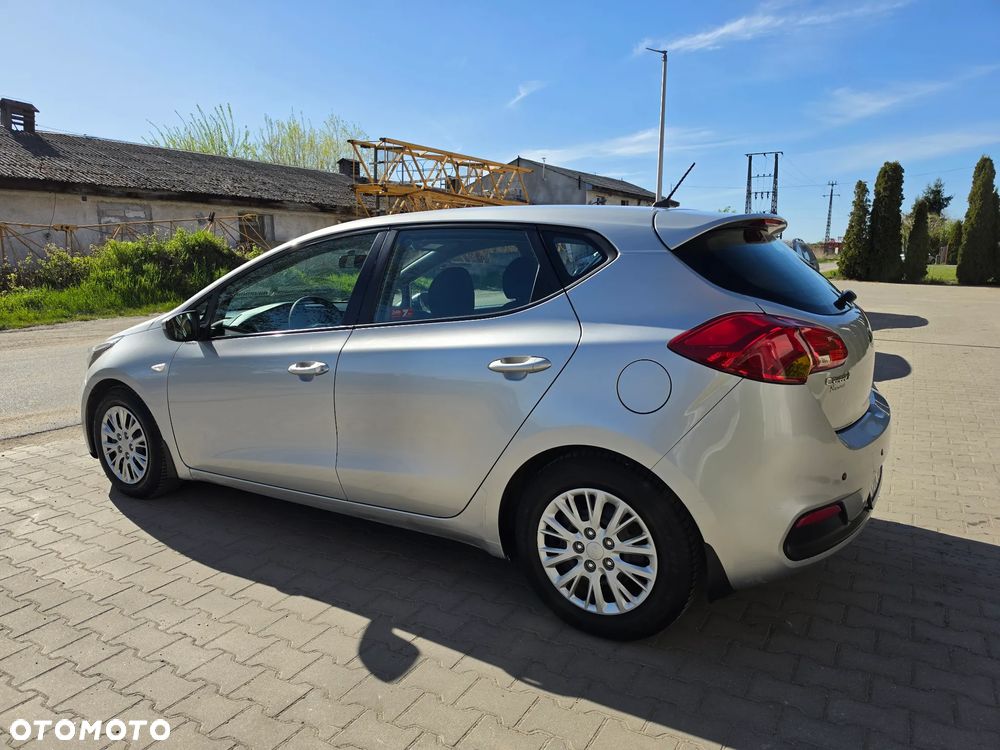 Kia Ceed 1.4 CRDi M - 12