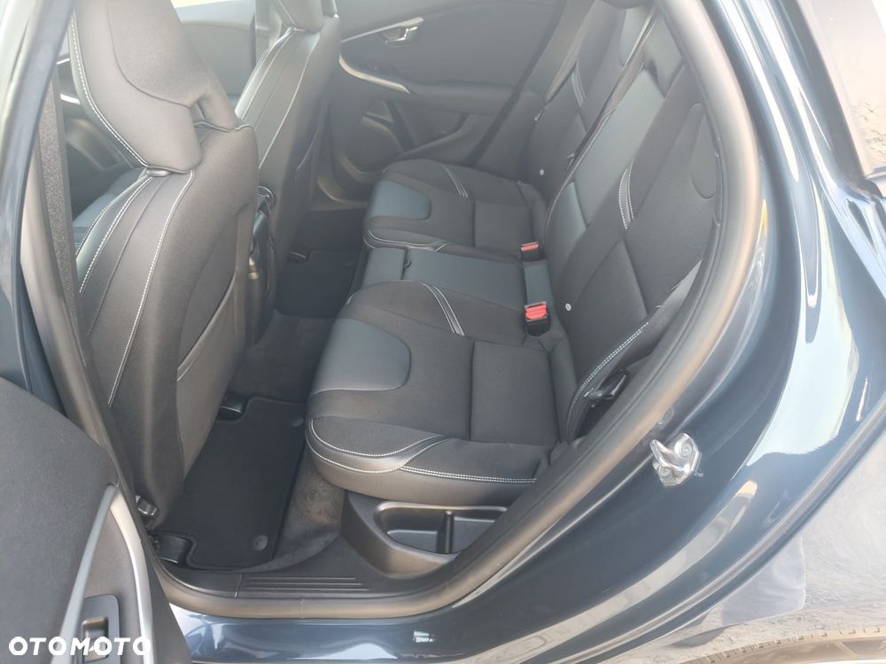 Volvo V40 D2 Momentum - 15