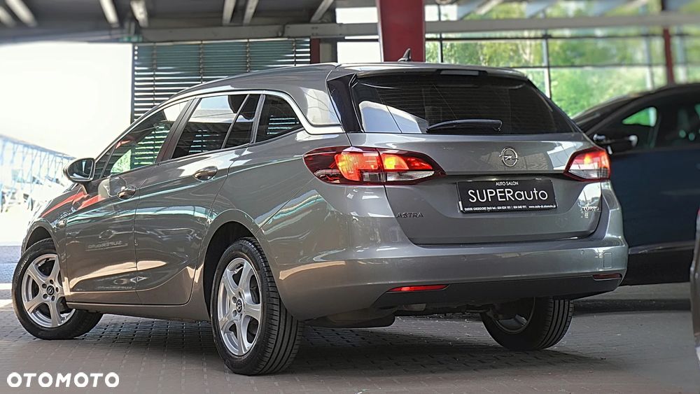 Opel Astra 1.4 T Elite - 9