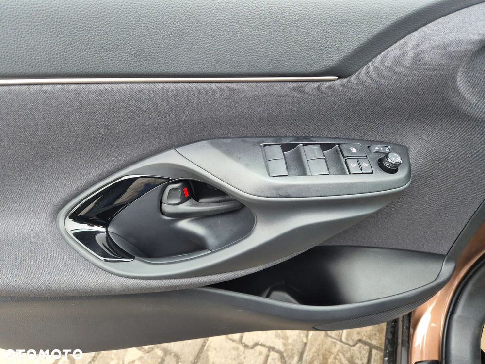 Toyota Yaris Cross - 17