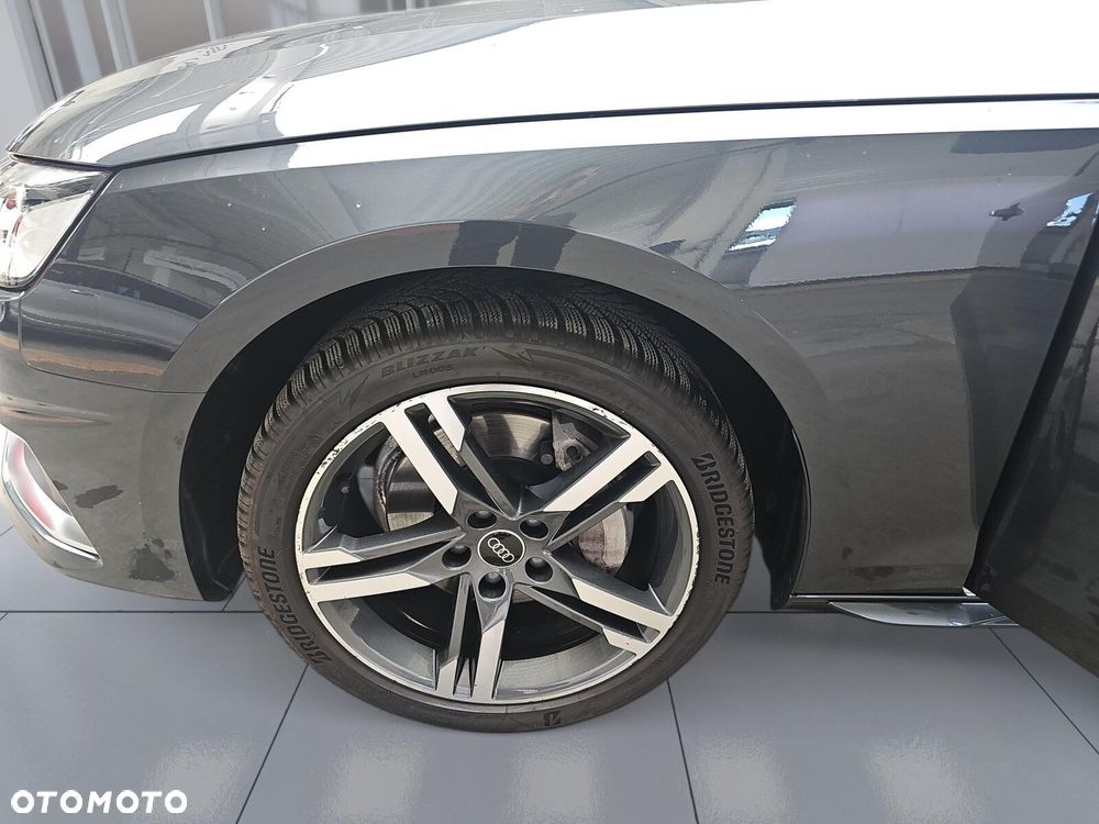 Audi A4 Limousine 40 TFSI mHEV Advanced S tronic - 34