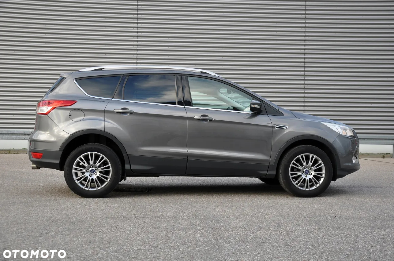 Ford Kuga 1.6 EcoBoost 2x4 Titanium - 5