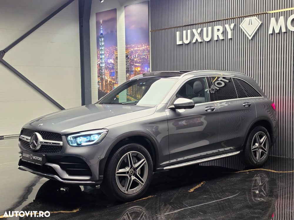 Mercedes-Benz GLC 300 e 4Matic 9G-TRONIC AMG Line Plus - 2