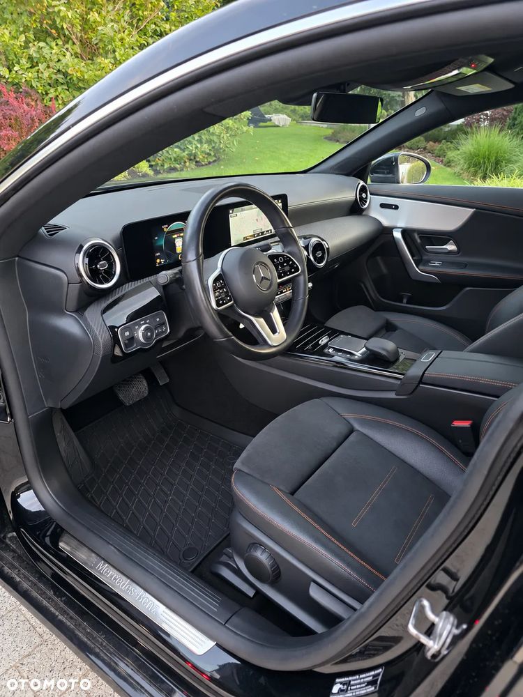 Mercedes-Benz CLA - 17